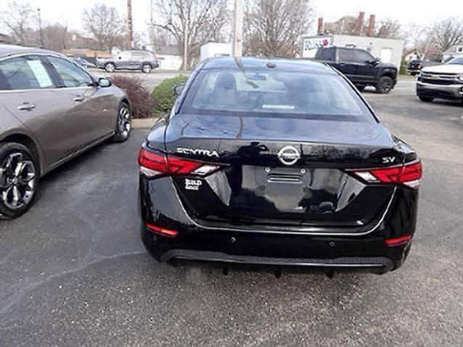 Used 2022 Nissan Sentra SV image 6