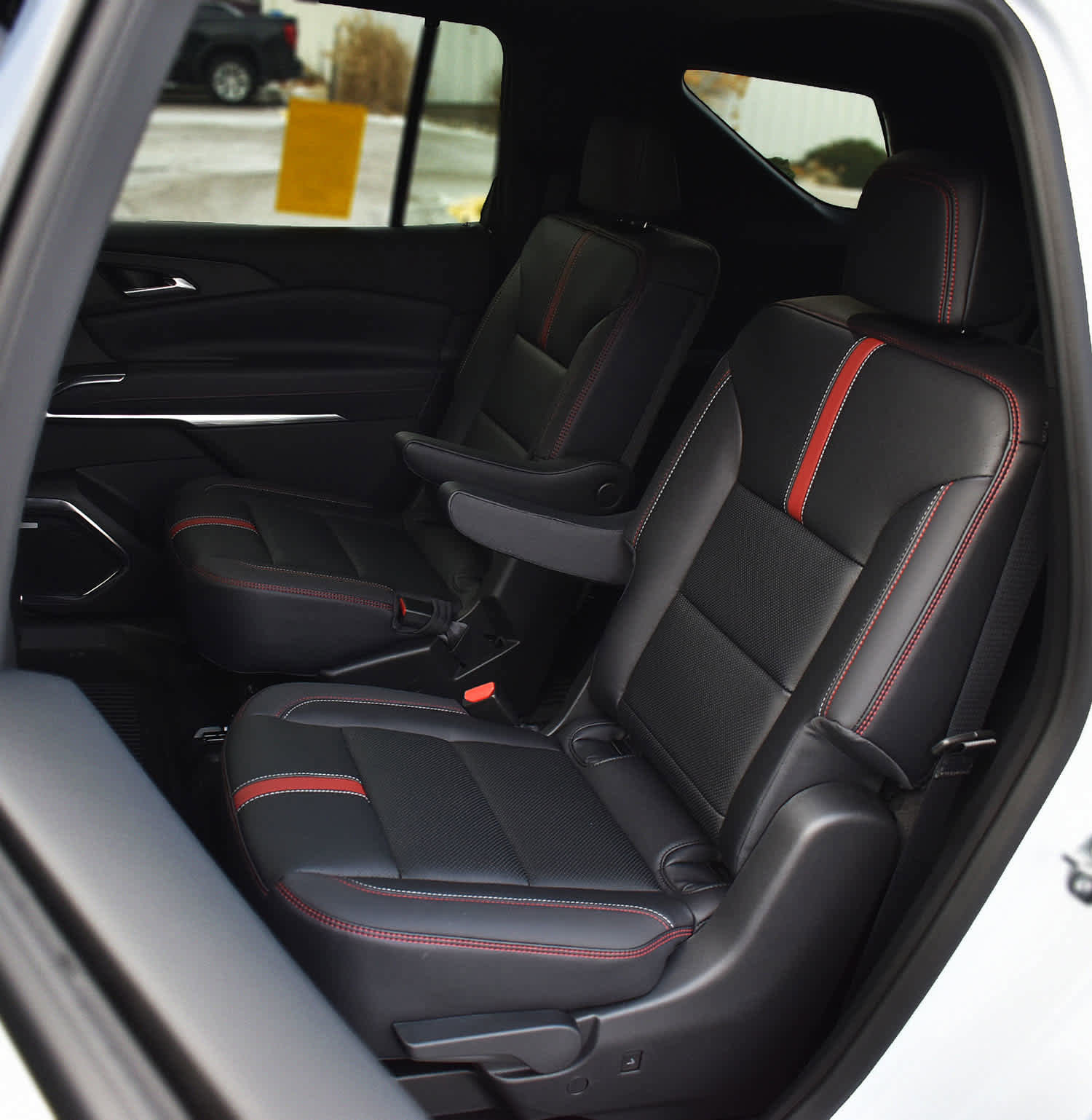 New 2026 Chevrolet Traverse RS image 13