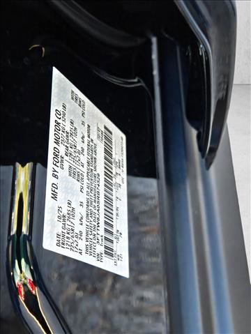 New 2025 Ford Maverick XLT w/ XLT Luxury Package image 17