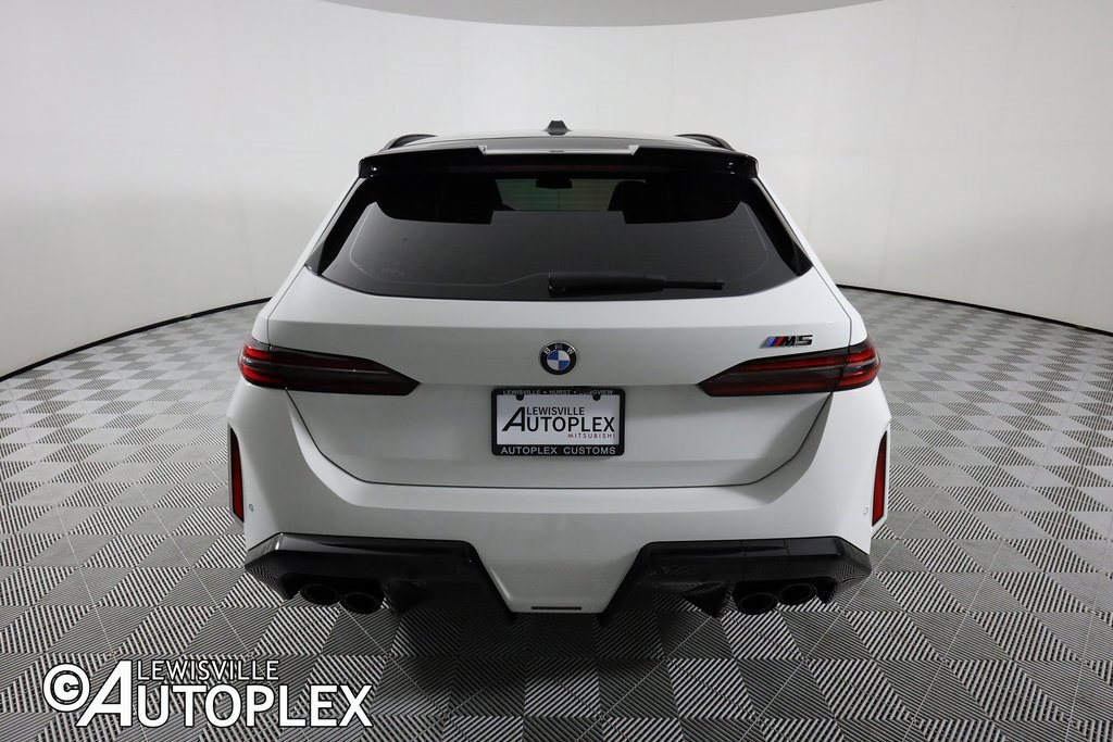 Used 2026 BMW M5 Touring image 7