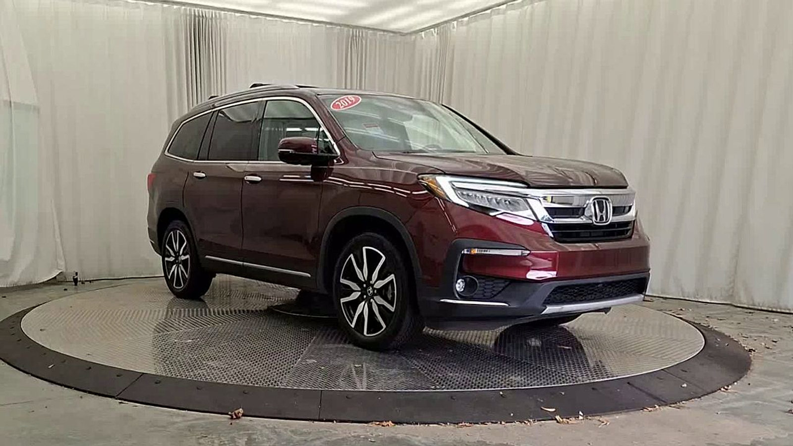Used 2019 Honda Pilot Touring image 5