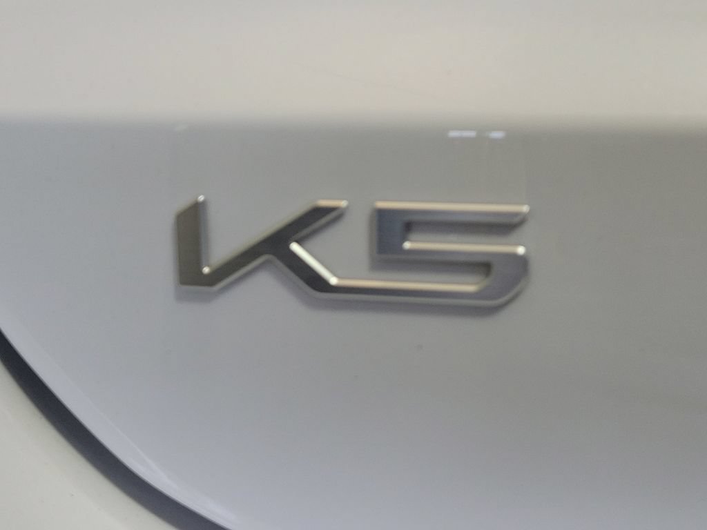 Used 2023 Kia K5 EX FWD image 8