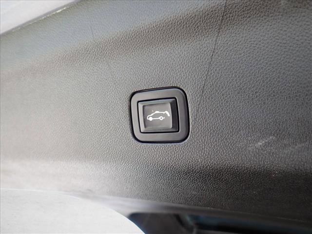 Used 2022 Chevrolet Tahoe Z71 image 8