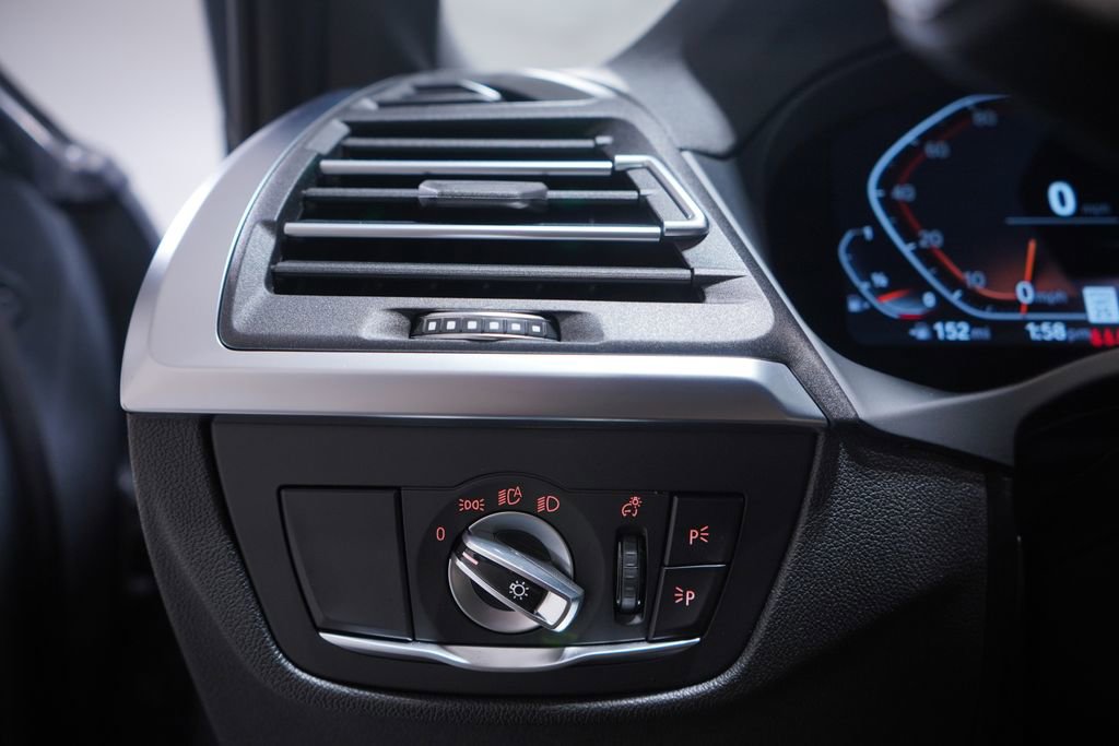 Used 2023 BMW X3 sDrive30i w/ Convenience Package image 19