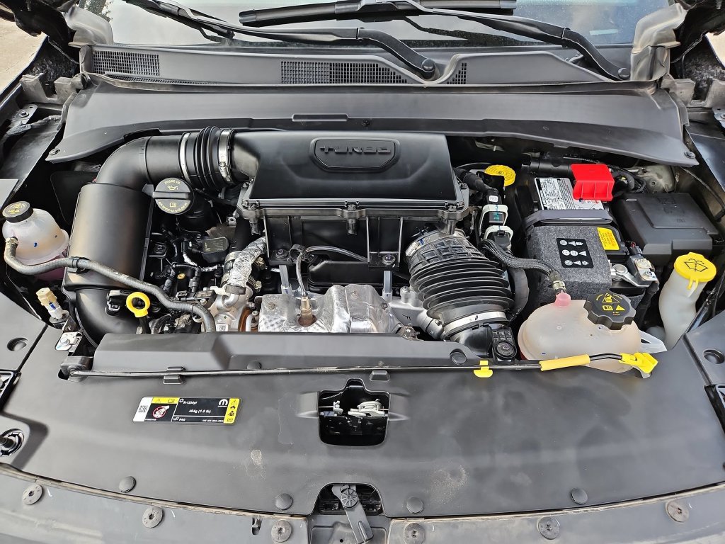 Used 2025 Jeep Compass Trailhawk AWD/4WD image 32