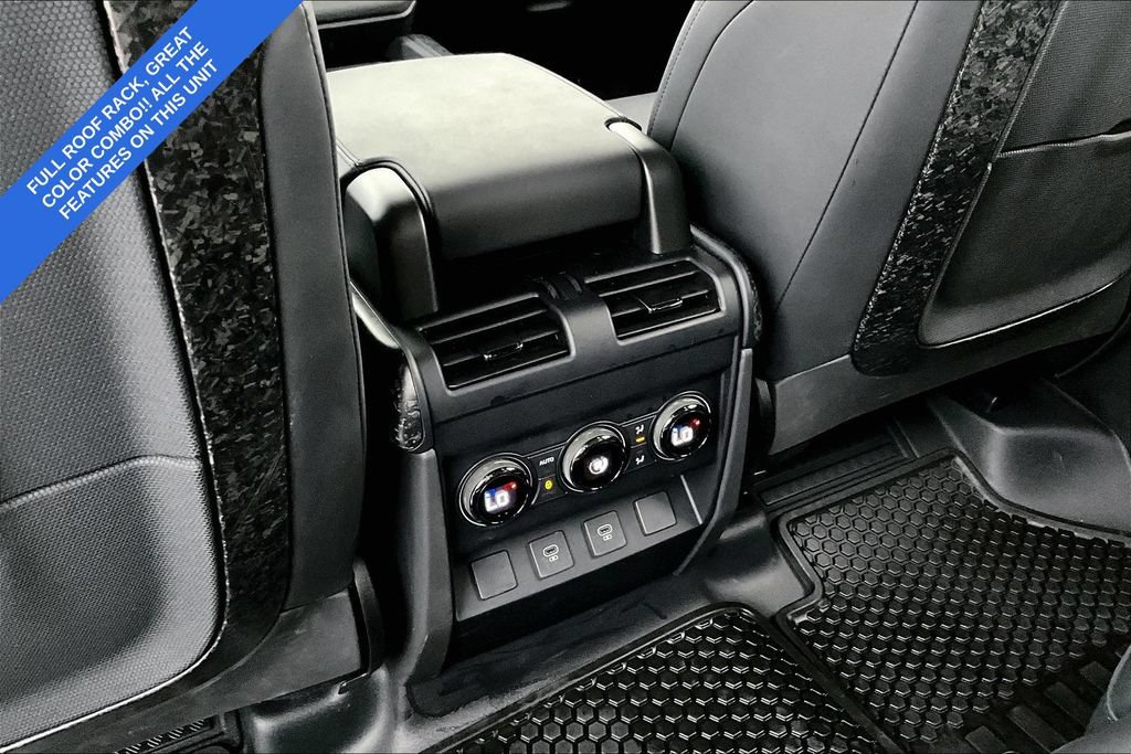 Used 2025 Land Rover Defender 110 AWD/4WD image 31