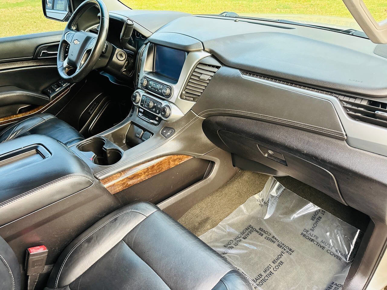 Used 2016 Chevrolet Suburban LT image 26