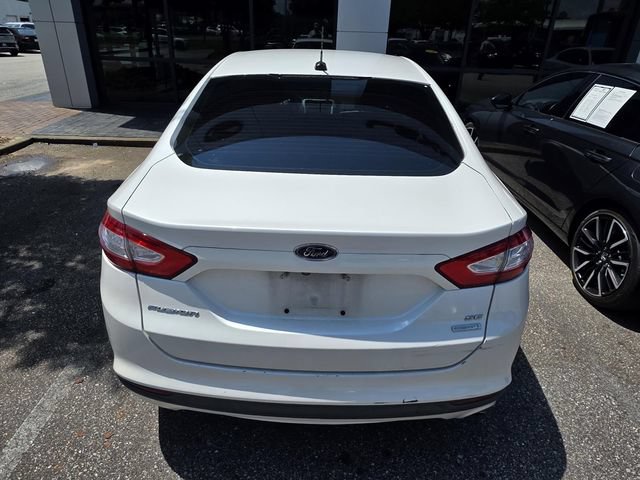 Used 2013 Ford Fusion SE FWD image 3