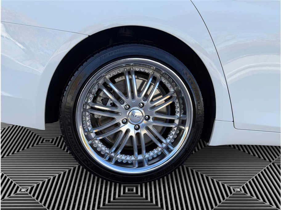 Used 2015 BMW 750Li RWD image 14