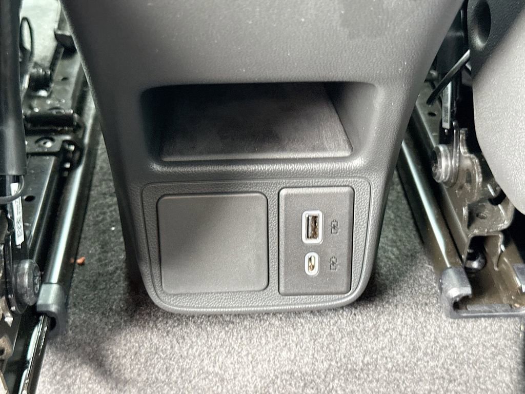 Used 2024 Buick Encore GX Preferred image 32