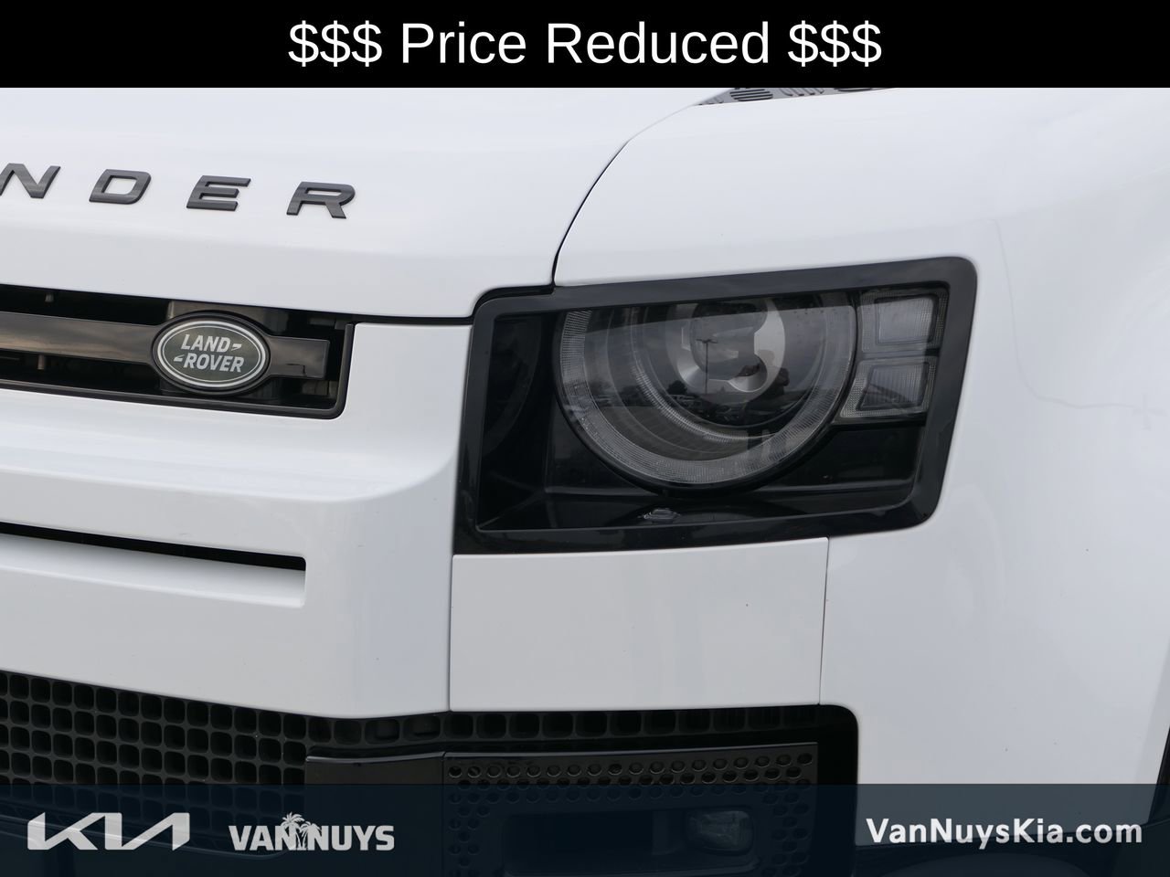 Used 2024 Land Rover Defender 130 X-Dynamic SE image 9