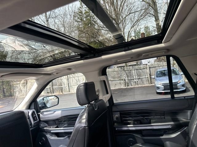 Used 2020 Ford Expedition Platinum image 21