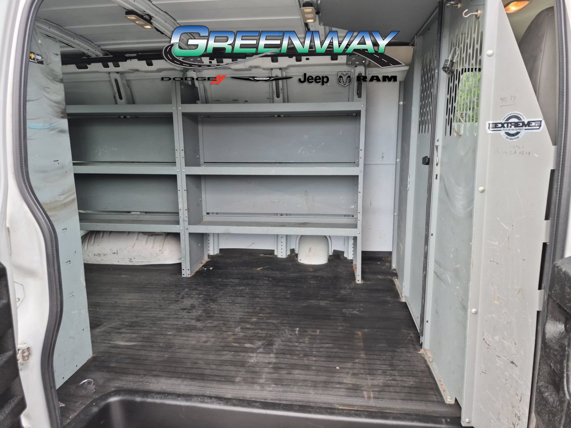 Used 2017 Chevrolet Express 2500 RWD image 13