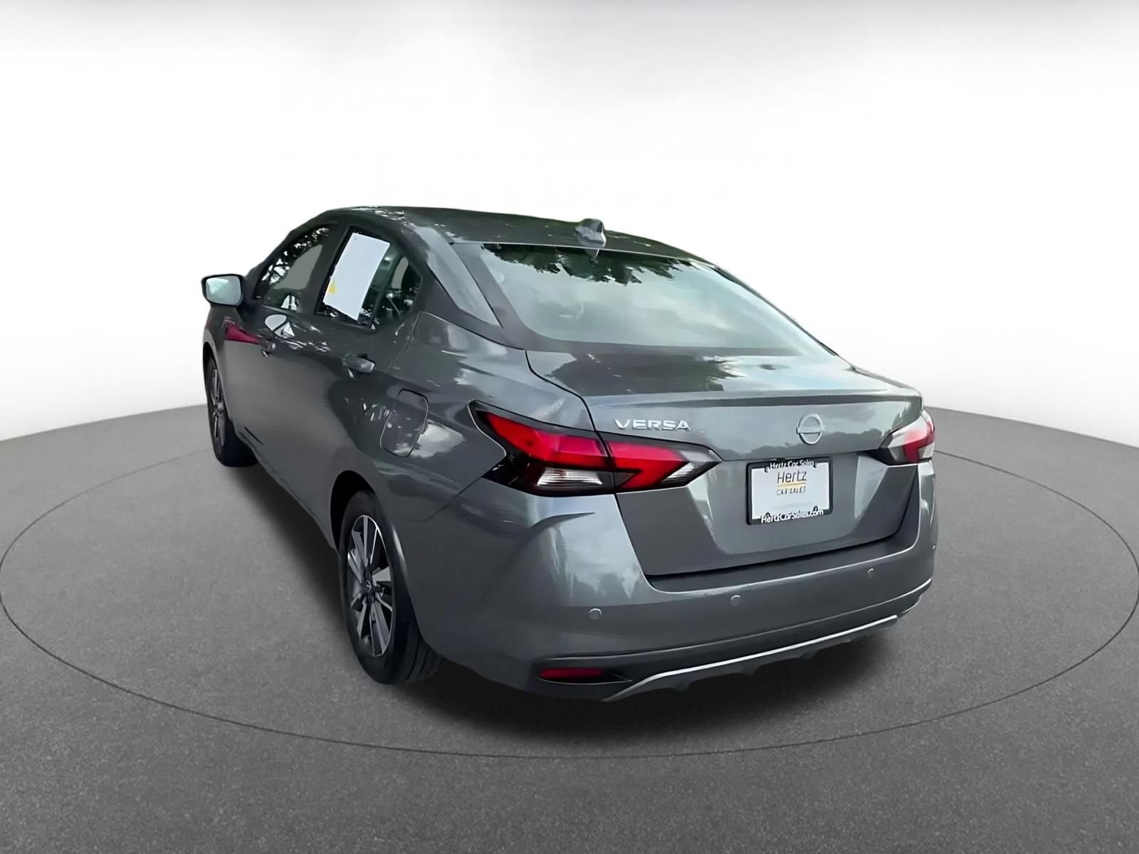 Used 2025 Nissan Versa SV FWD image 11