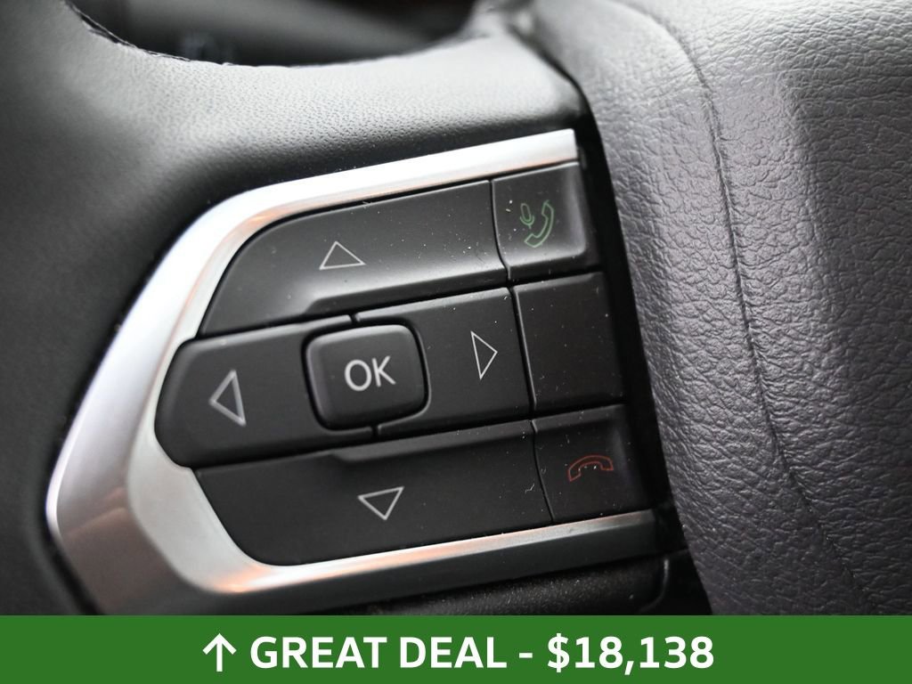 Used 2024 Jeep Compass Latitude image 35