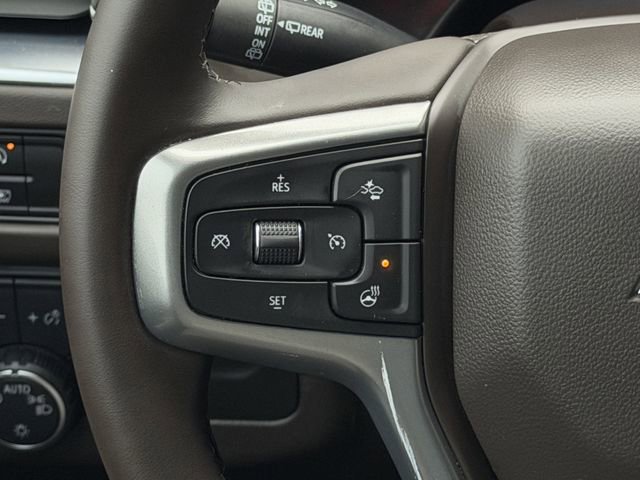 Used 2024 Chevrolet Tahoe Z71 w/ Luxury Package AWD/4WD image 17