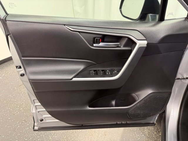 Used 2024 Toyota RAV4 XLE AWD/4WD image 10