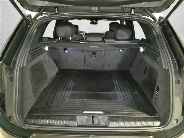 Used 2025 Land Rover Range Rover Sport SE AWD/4WD image 12