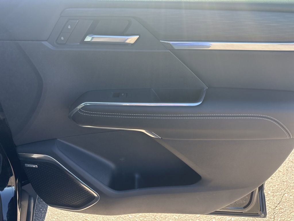 Used 2025 GMC Acadia Elevation w/ Elevation Premium Package image 33