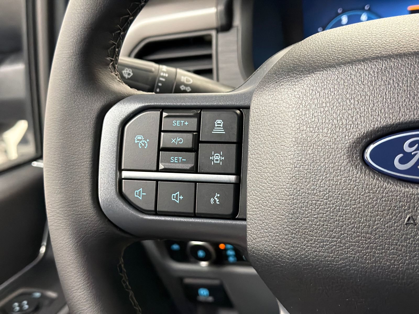 New 2026 Ford F150 XLT w/ Equipment Group 302A MID image 21