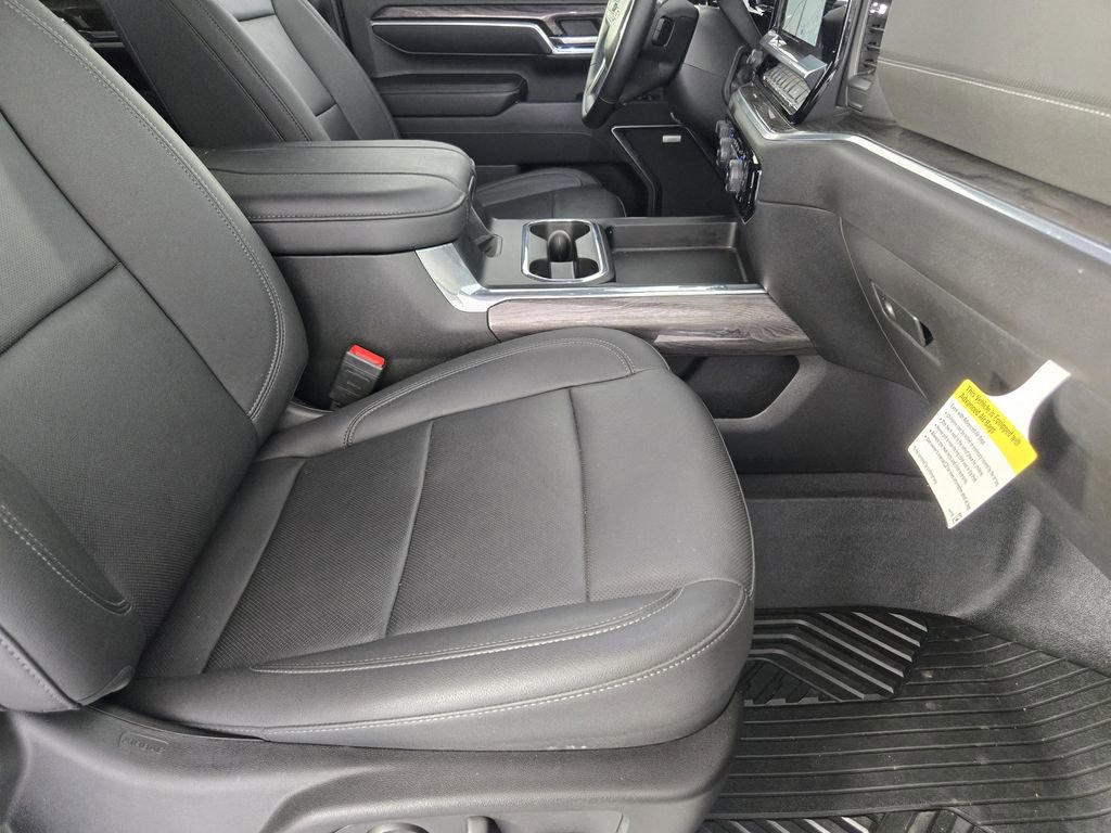 Used 2024 Chevrolet Silverado 2500 LTZ w/ LTZ Texas Edition image 17