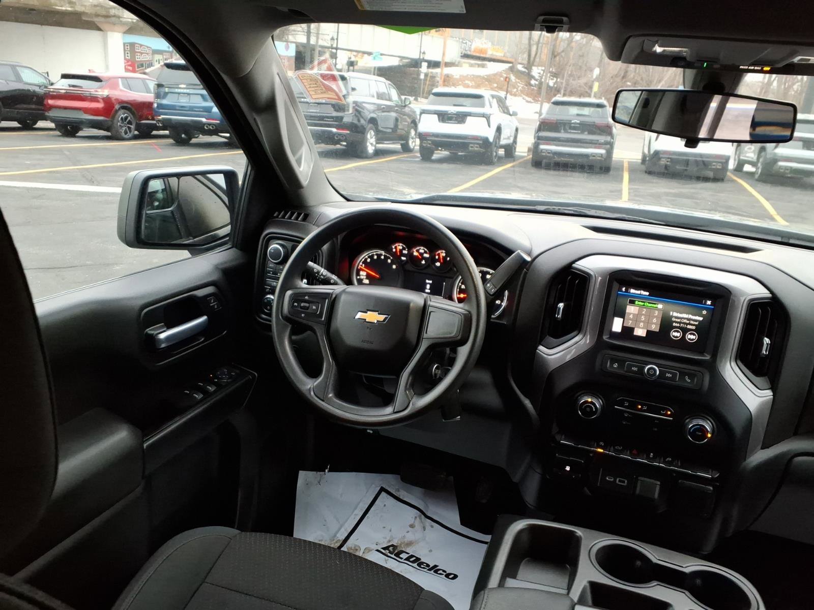 Used 2021 Chevrolet Silverado 1500 Custom image 14