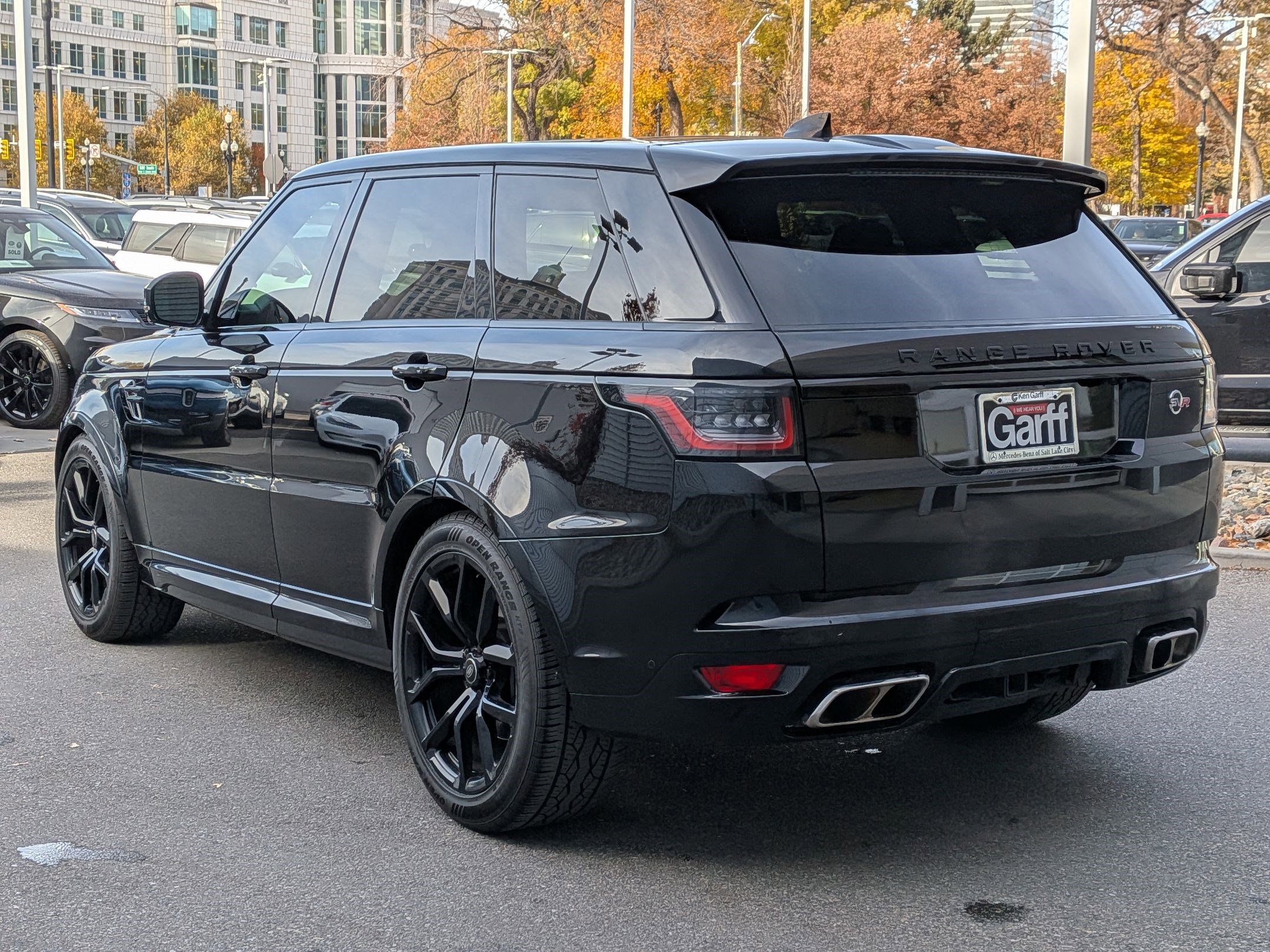 Used 2021 Land Rover Range Rover Sport SVR image 5