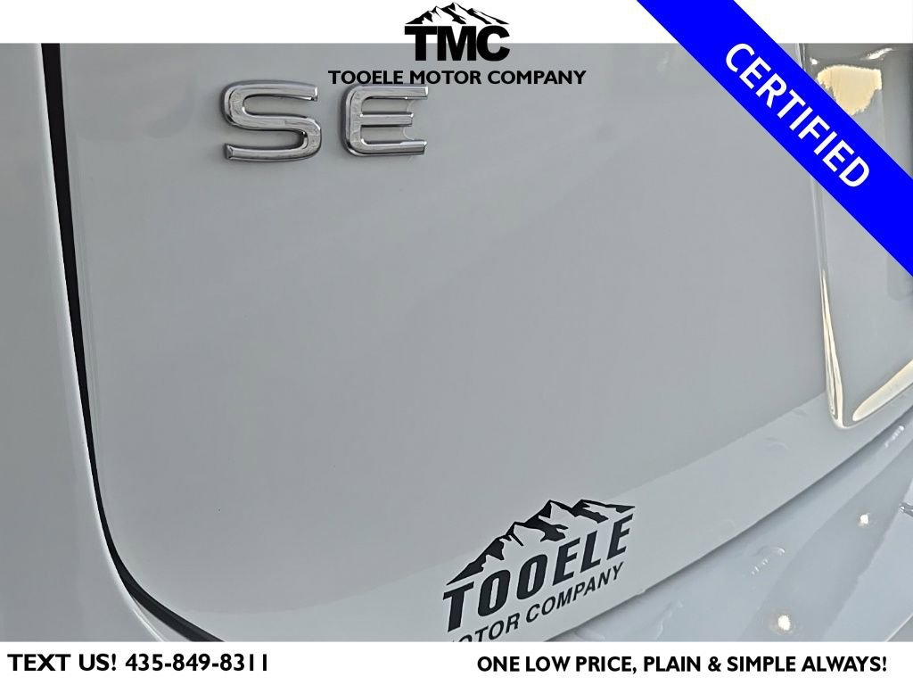 Used 2022 Volkswagen Tiguan SE R-Line image 11