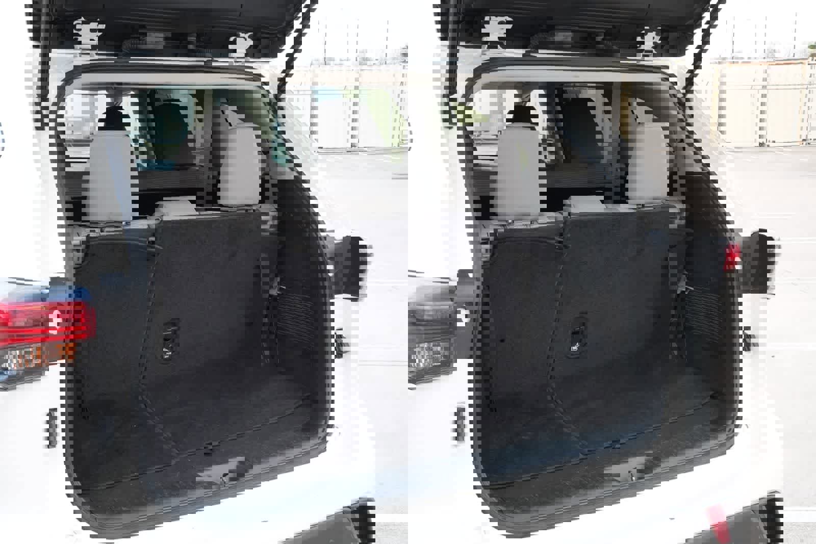 Used 2022 Toyota Highlander LE image 24