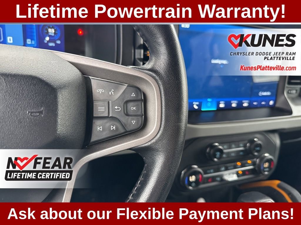 Used 2023 Ford Bronco Badlands image 25