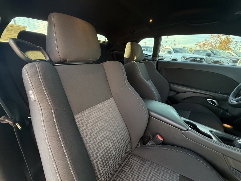 Used 2023 Dodge Challenger R/T w/ T/A Package image 28