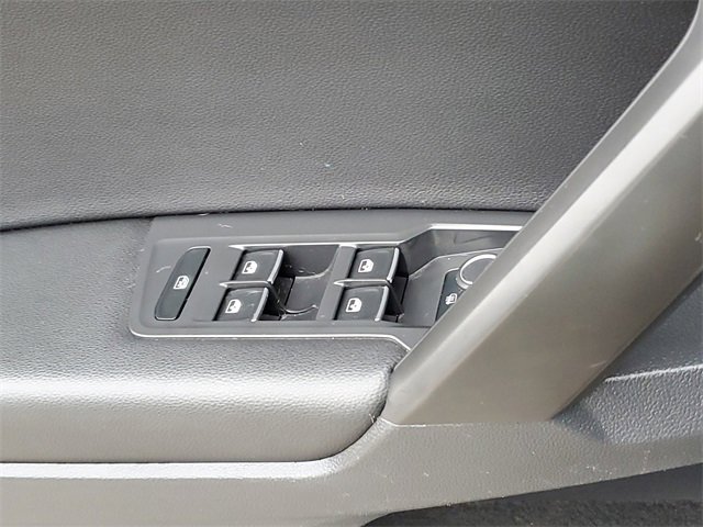 Used 2021 Volkswagen Tiguan SE R-Line image 23
