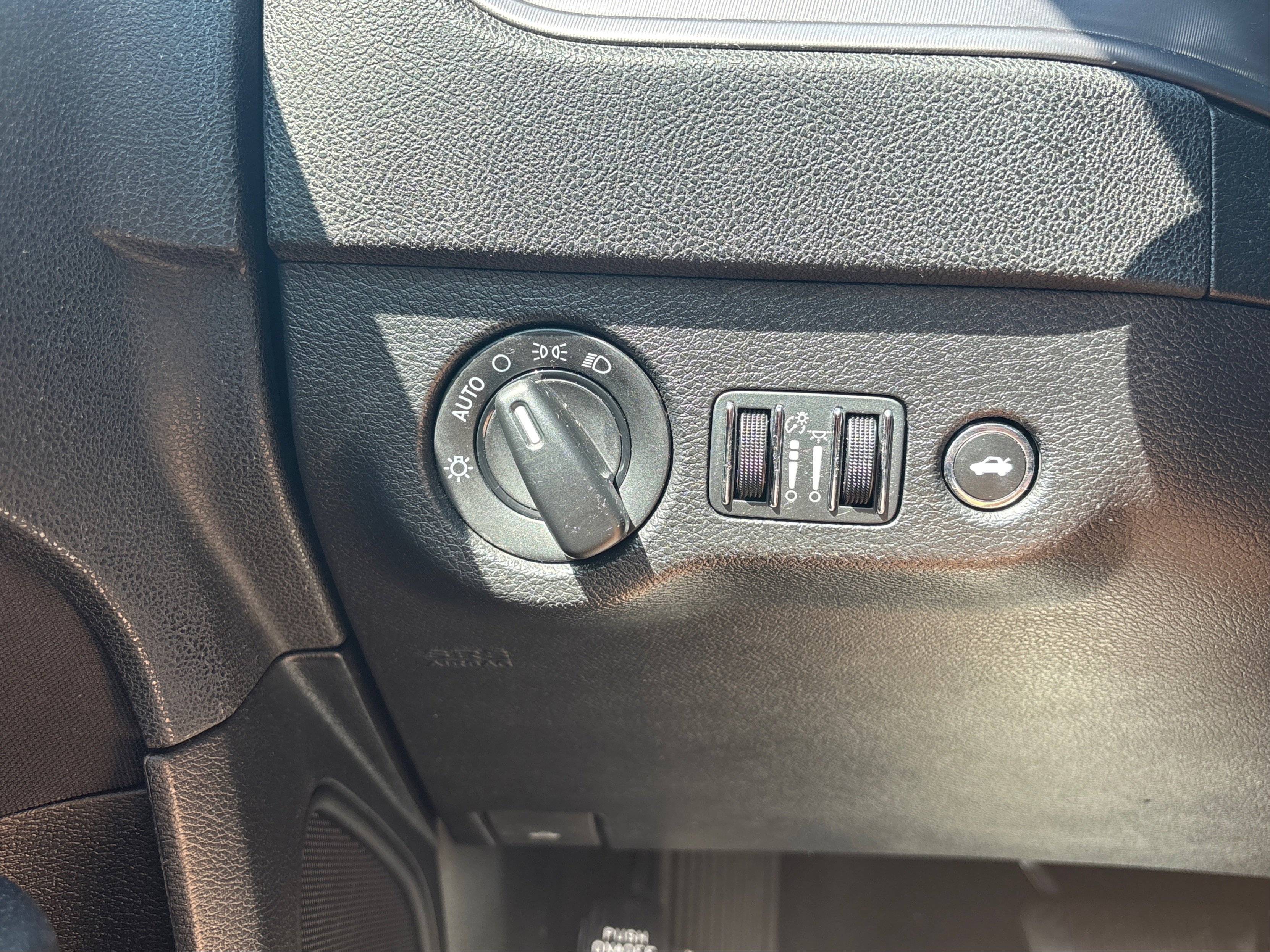 Used 2023 Dodge Charger SXT image 61