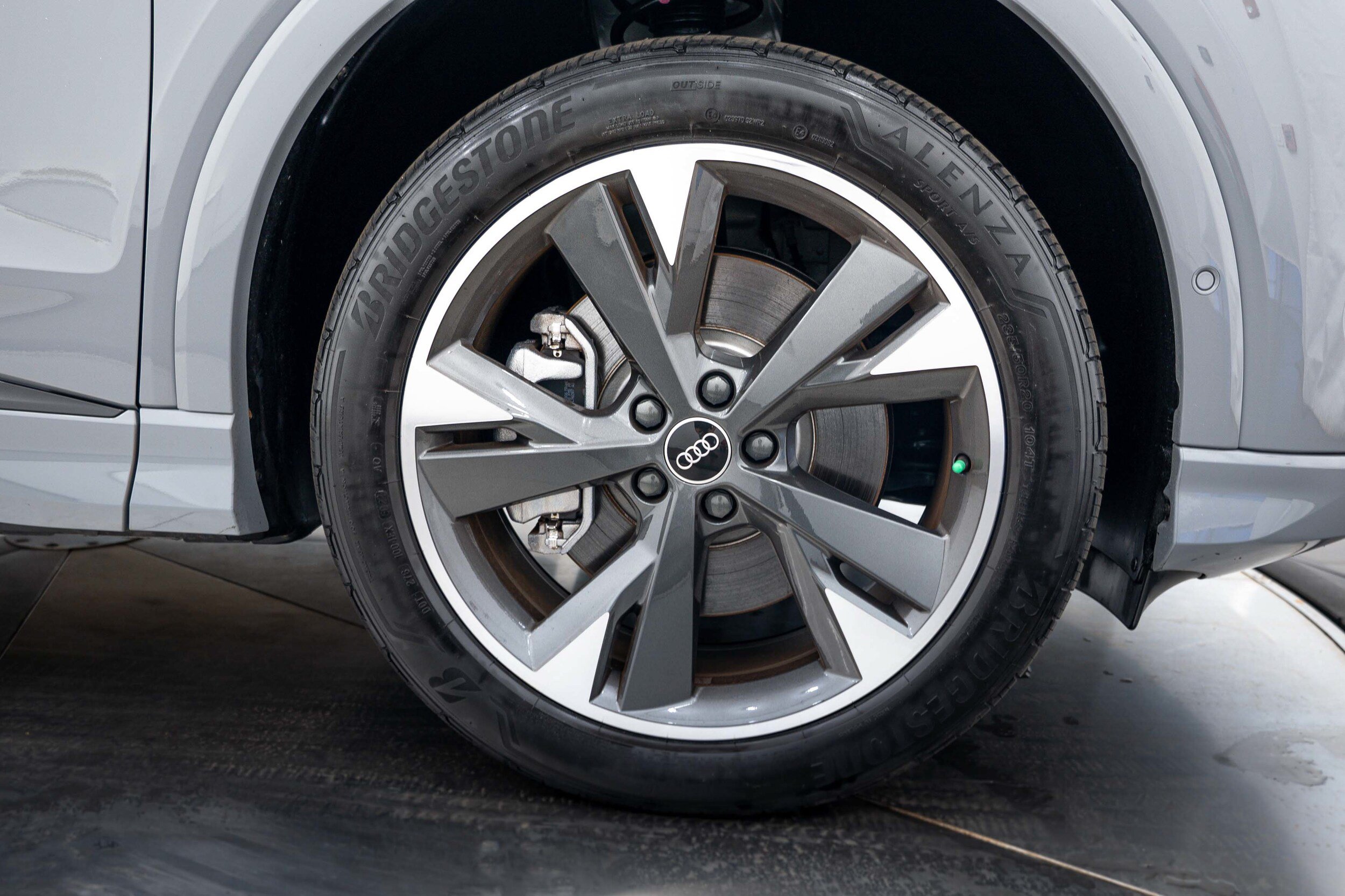 Certified 2023 Audi Q4 e-tron Premium Plus w/ Premium Plus AWD/4WD image 20