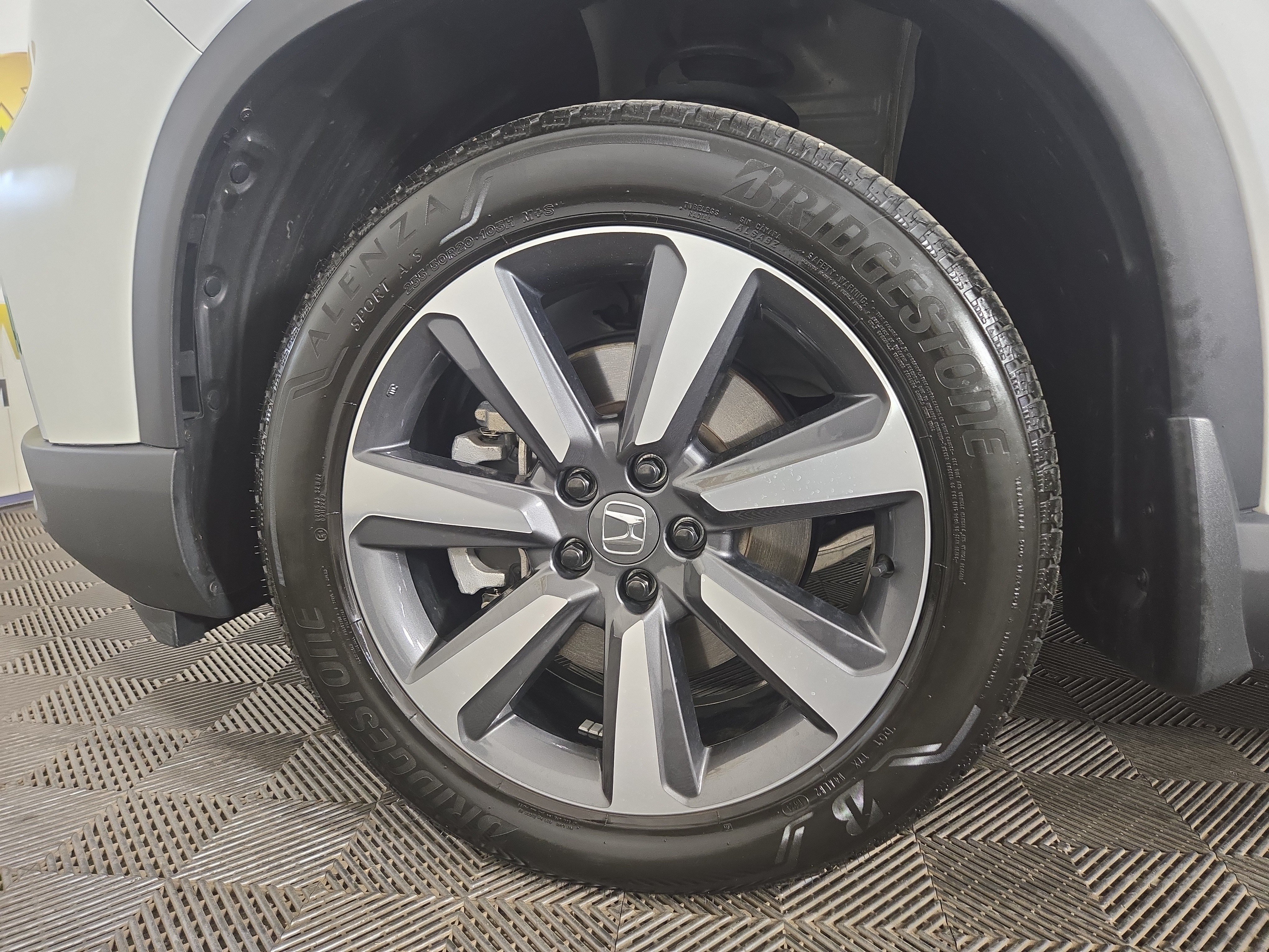 Used 2025 Honda Pilot Touring image 35