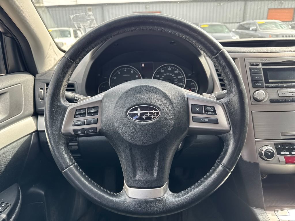 Used 2013 Subaru Legacy 2.5i Premium AWD/4WD image 14