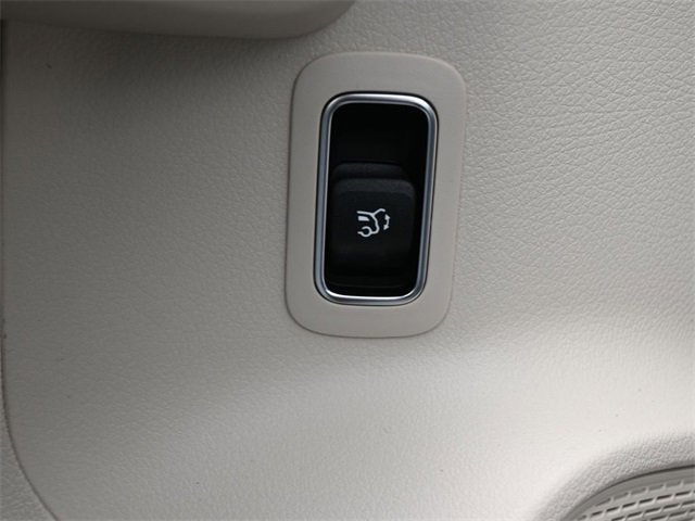 New 2026 Mercedes-Benz GLB 250 image 18