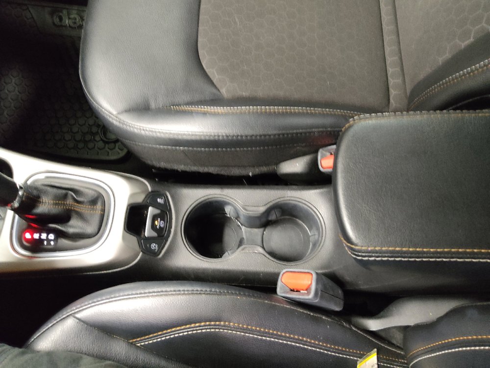 Used 2020 Jeep Compass Latitude AWD/4WD image 26