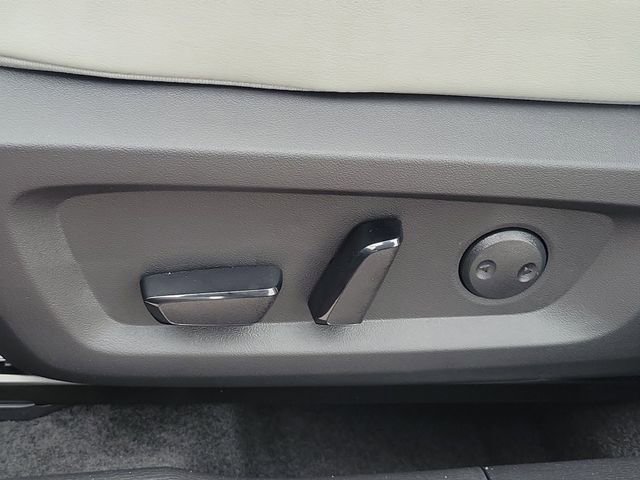 New 2026 Mitsubishi Outlander SE image 20