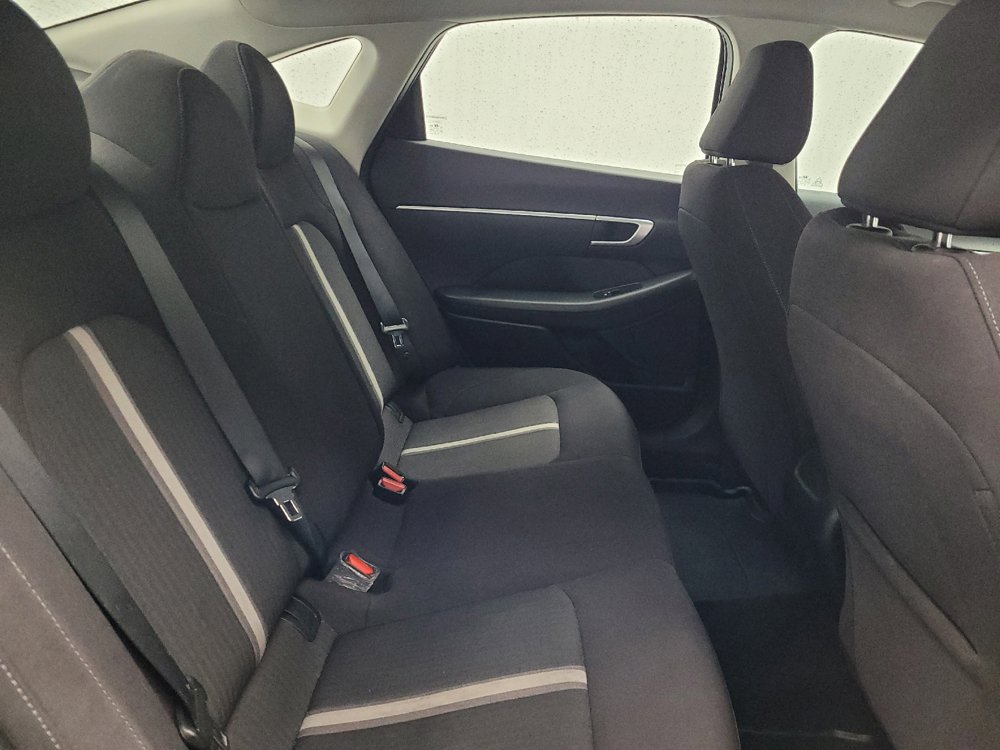 Used 2025 Hyundai Sonata SE FWD image 19