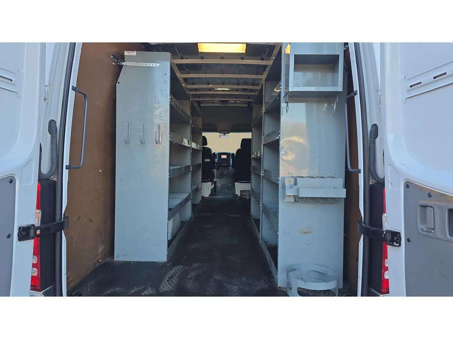 Used 2014 Freightliner Sprinter 3500 image 32