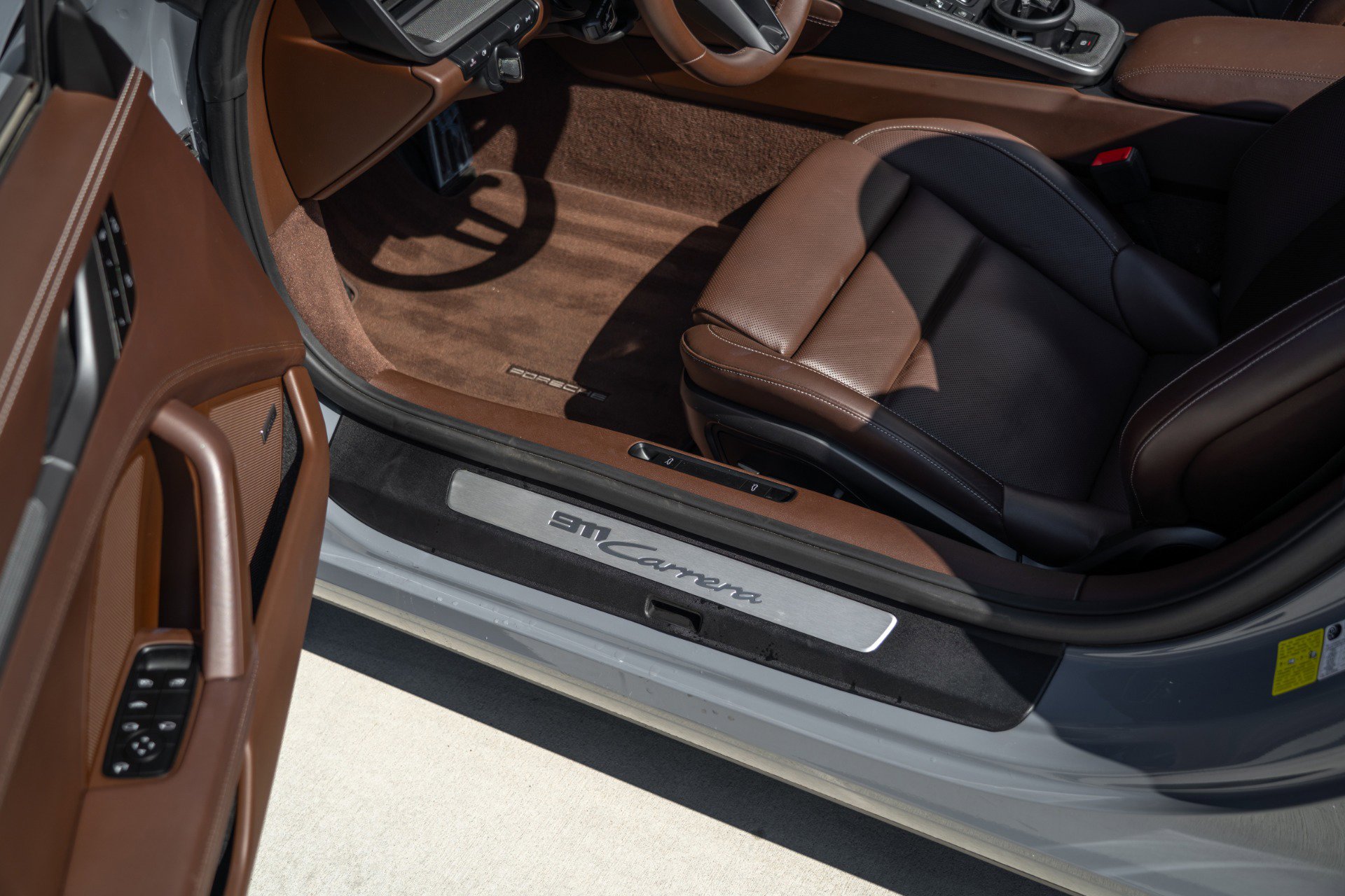 Used 2024 Porsche 911 Carrera image 40