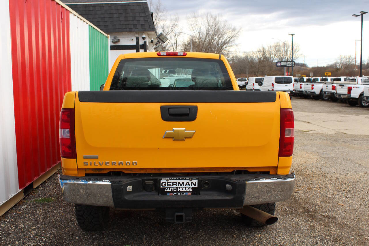 Used 2012 Chevrolet Silverado 2500 W/T image 7