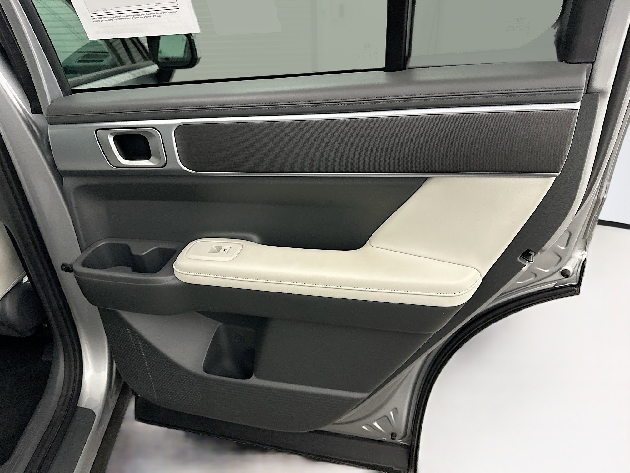 Used 2025 Hyundai Santa Fe SEL image 32