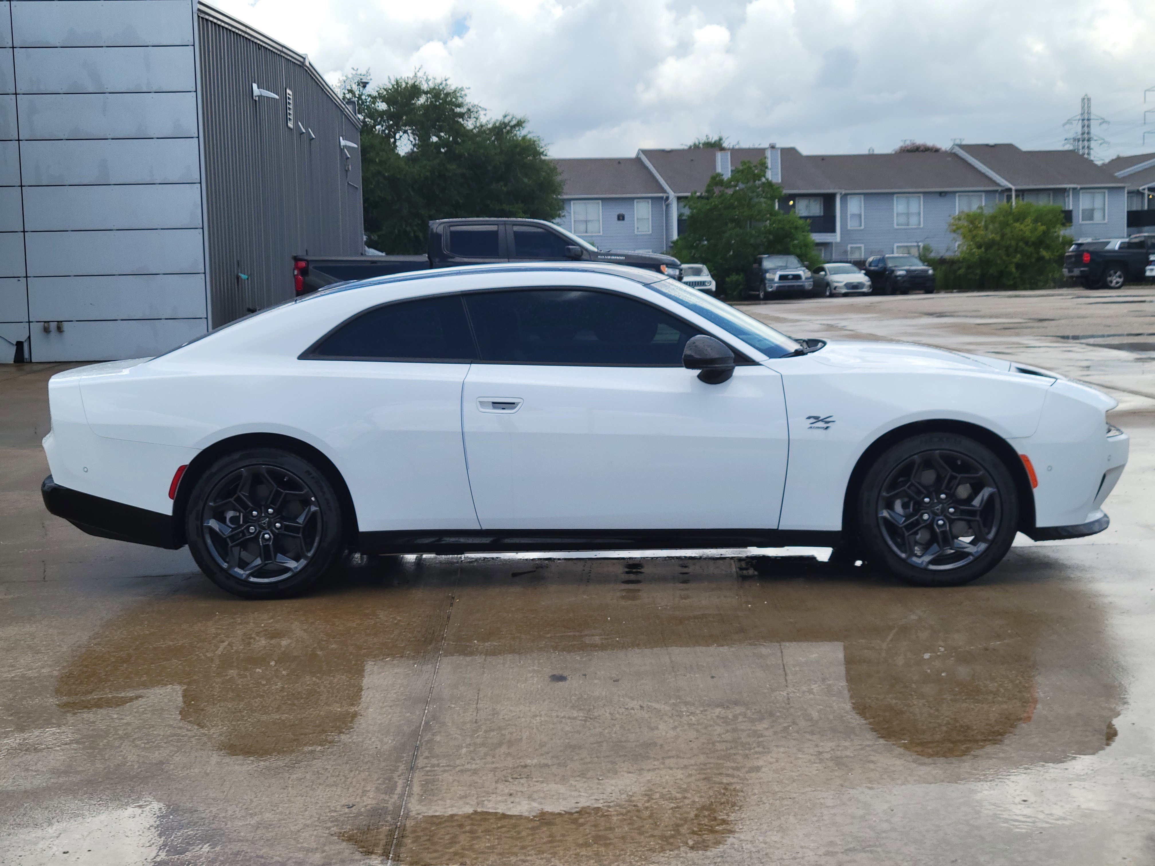 New 2025 Dodge Charger Daytona R/T w/ Quick Order Package 25M R/T AWD/4WD image 3