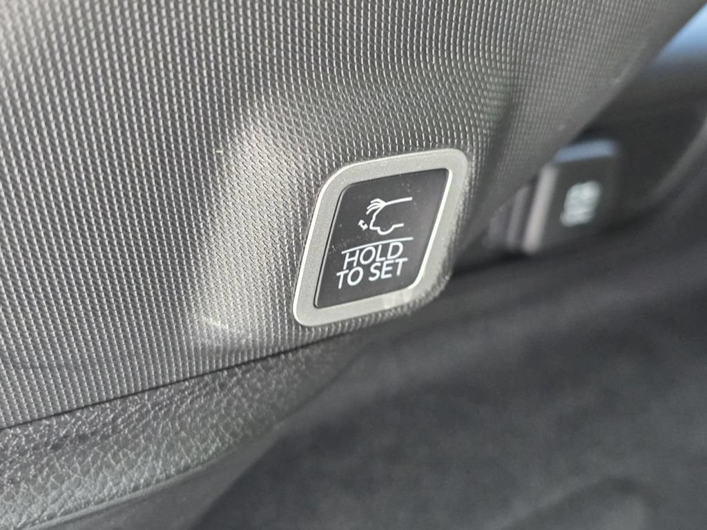 Used 2022 Jeep Grand Cherokee Summit AWD/4WD image 14