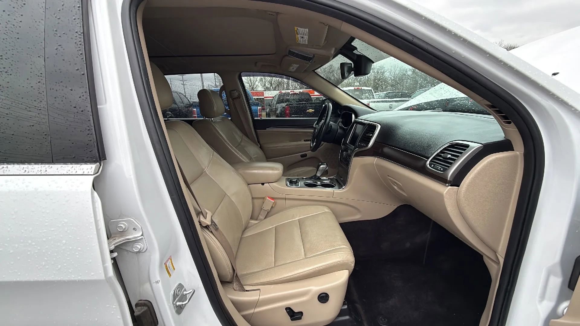 Used 2018 Jeep Grand Cherokee Limited w/ Luxury Group II image 17