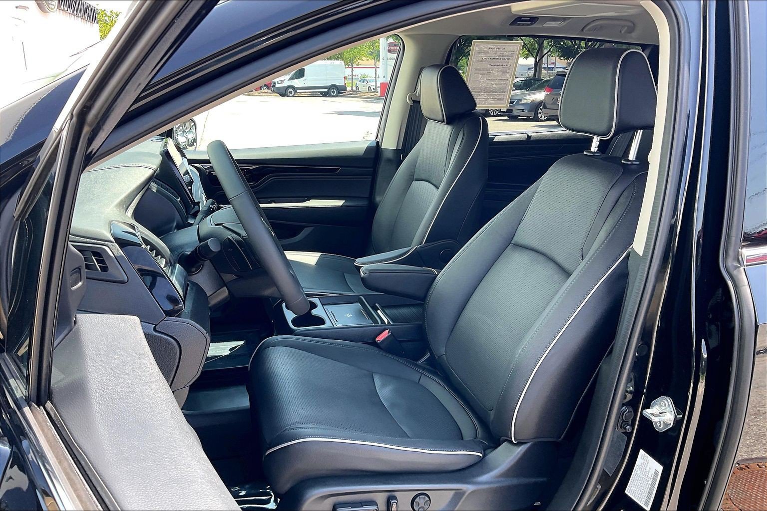 Used 2026 Honda Odyssey Elite image 30