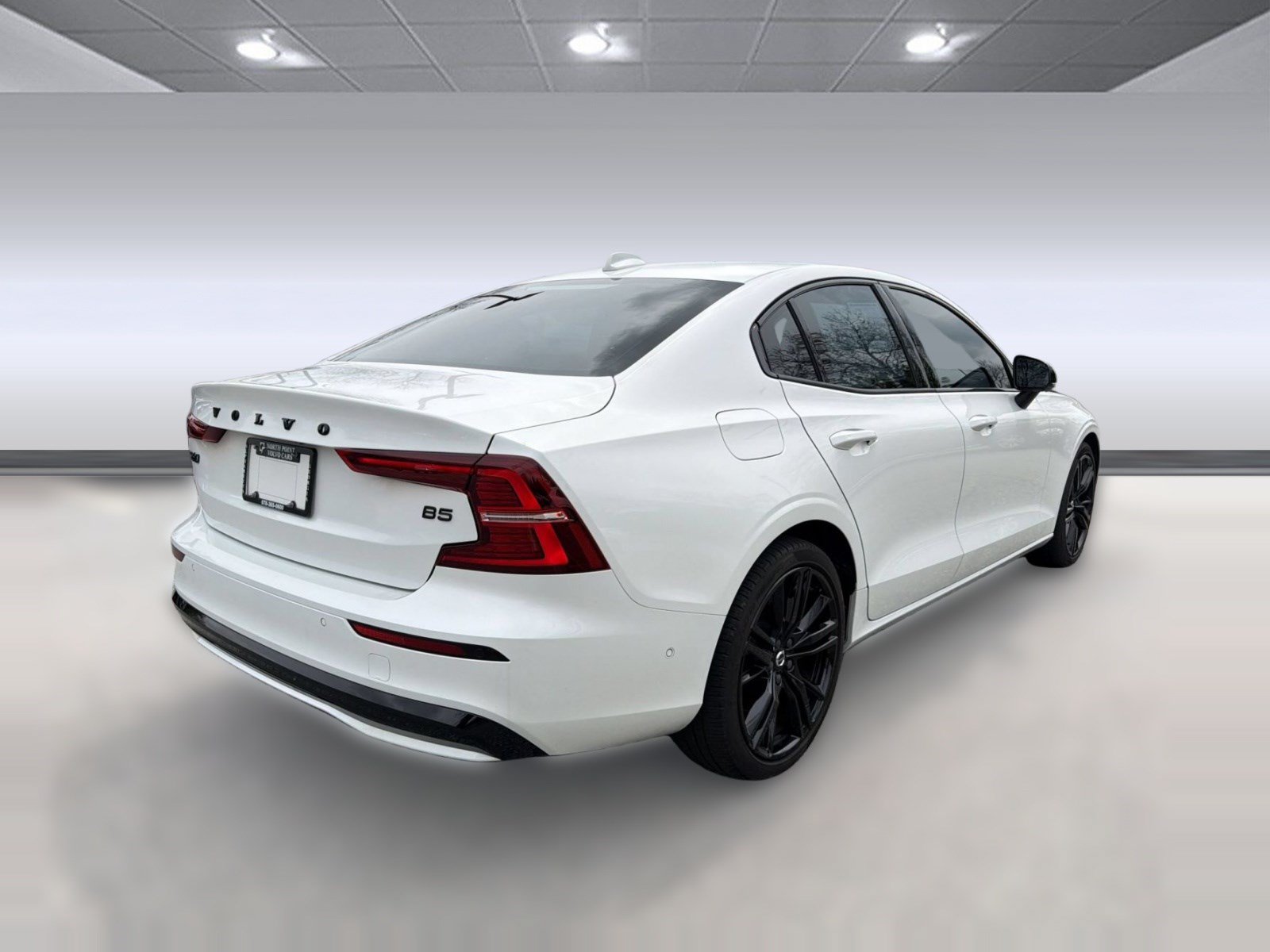Certified 2024 Volvo S60 B5 Plus w/ Climate Package FWD image 9