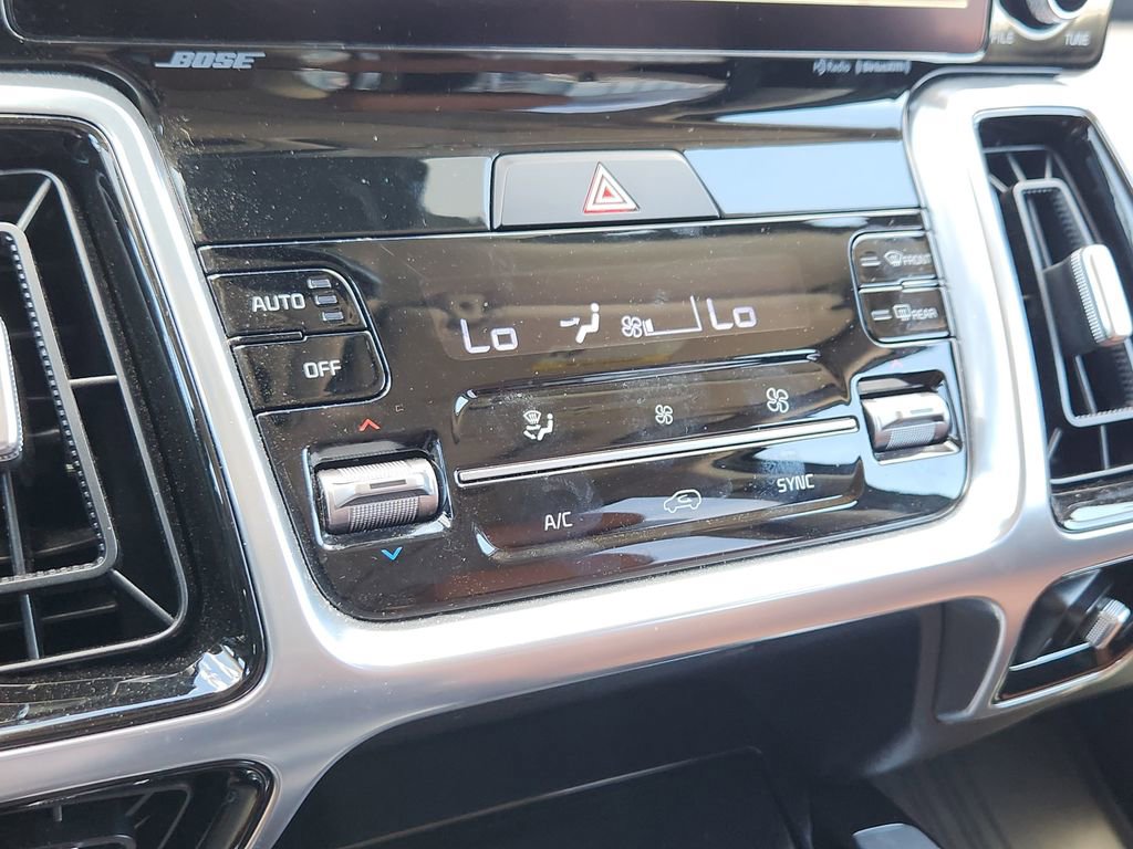 Certified 2023 Kia Sorento SX Prestige AWD/4WD image 18